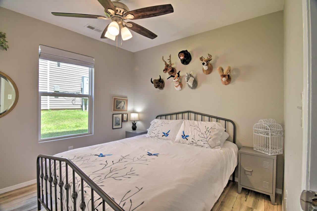Apartment With Patio, 4 Mi To Silver Dollar City! Branson Esterno foto